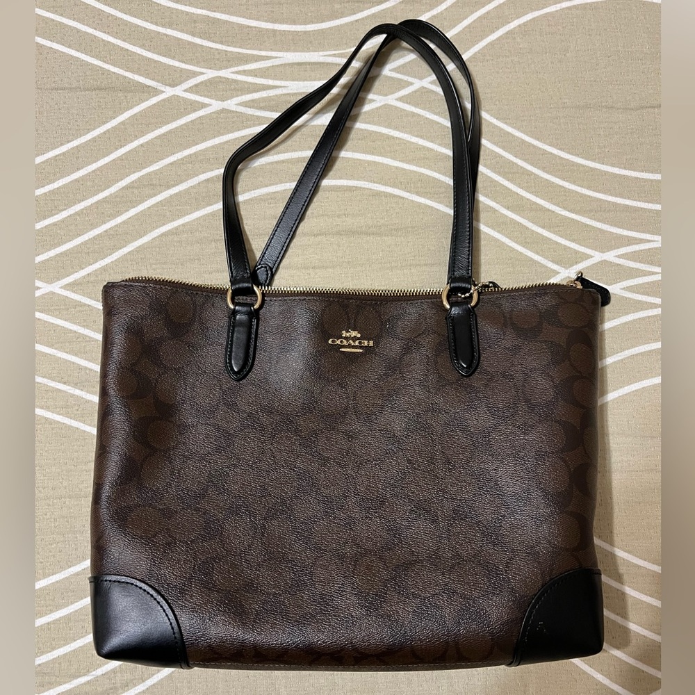 Authentic Coach Signature Top Zip Tote